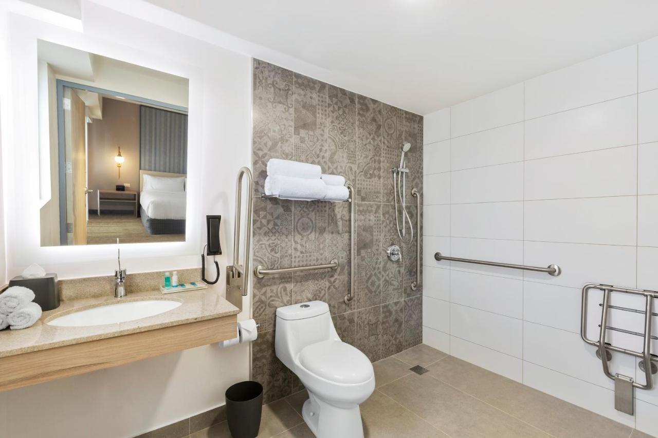Holiday Inn Express - Lima San Isidro By Ihg Bagian luar foto
